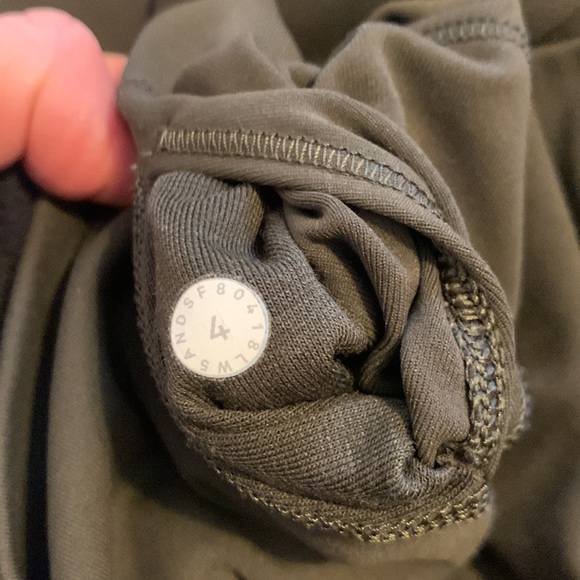 Dark olive wunder under - Picture 4 of 4